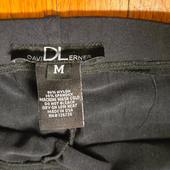 DAVID LERNER SZ M QUALITY LEGGINGS WITH ZIPPER DETAIL & RIB LYCRA NEW - Picture 3 of 5